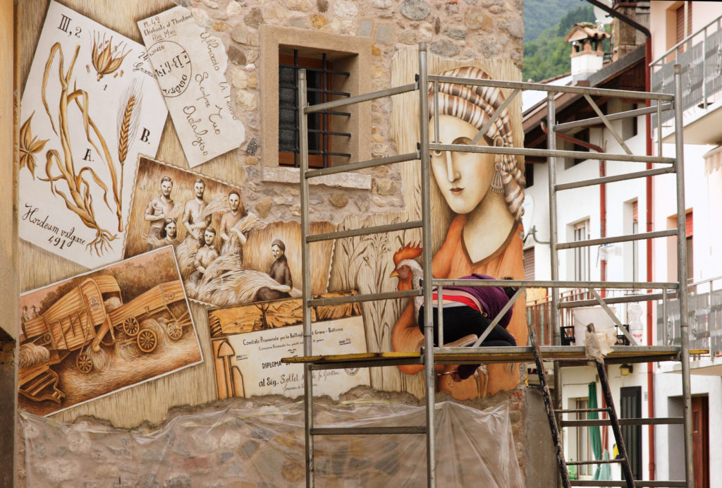 MURALS & FRESCOES
